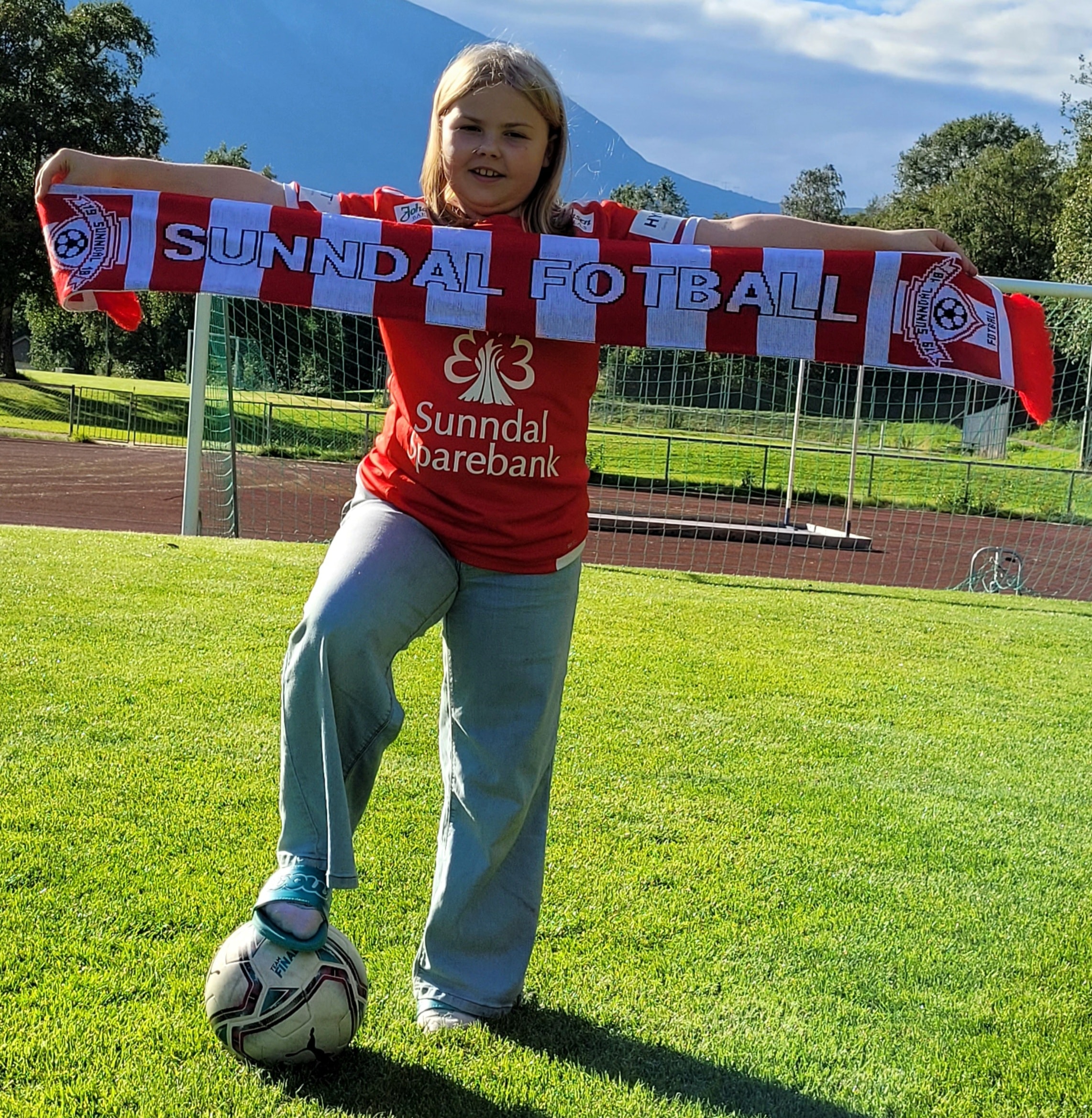 Supporterutstyr på lager